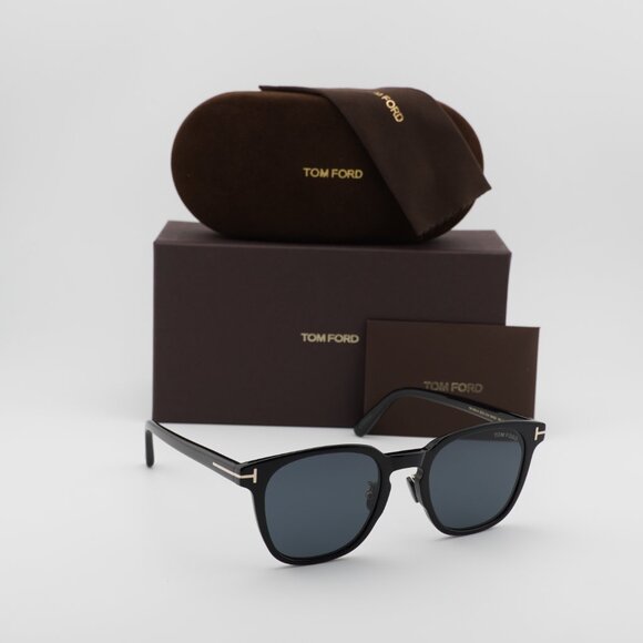 Tom Ford FT1051-K 01A Square Sunglasses - Shiny Black/Smoke - Picture 4 of 9